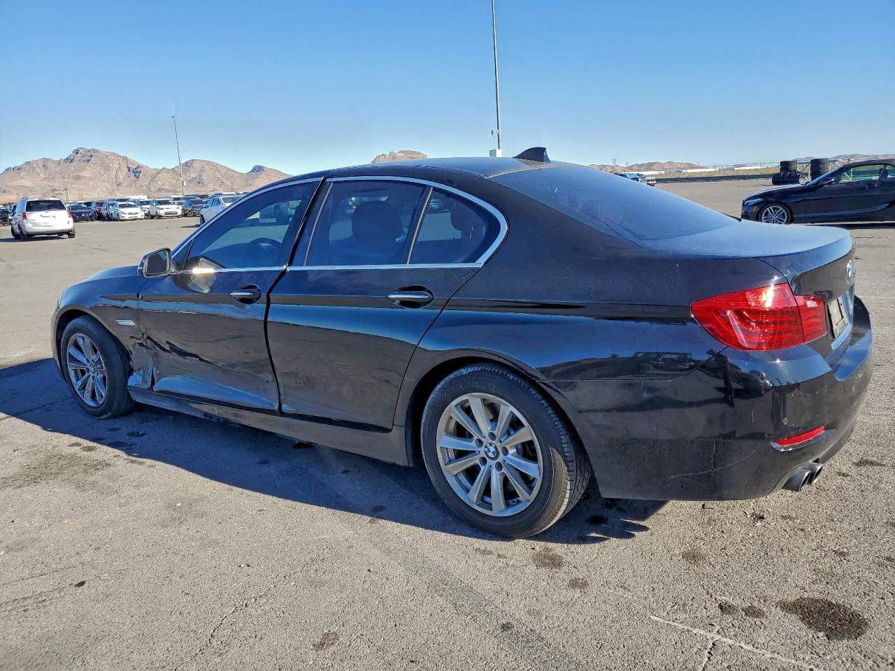 2014 BMW 528 I - Фото 2