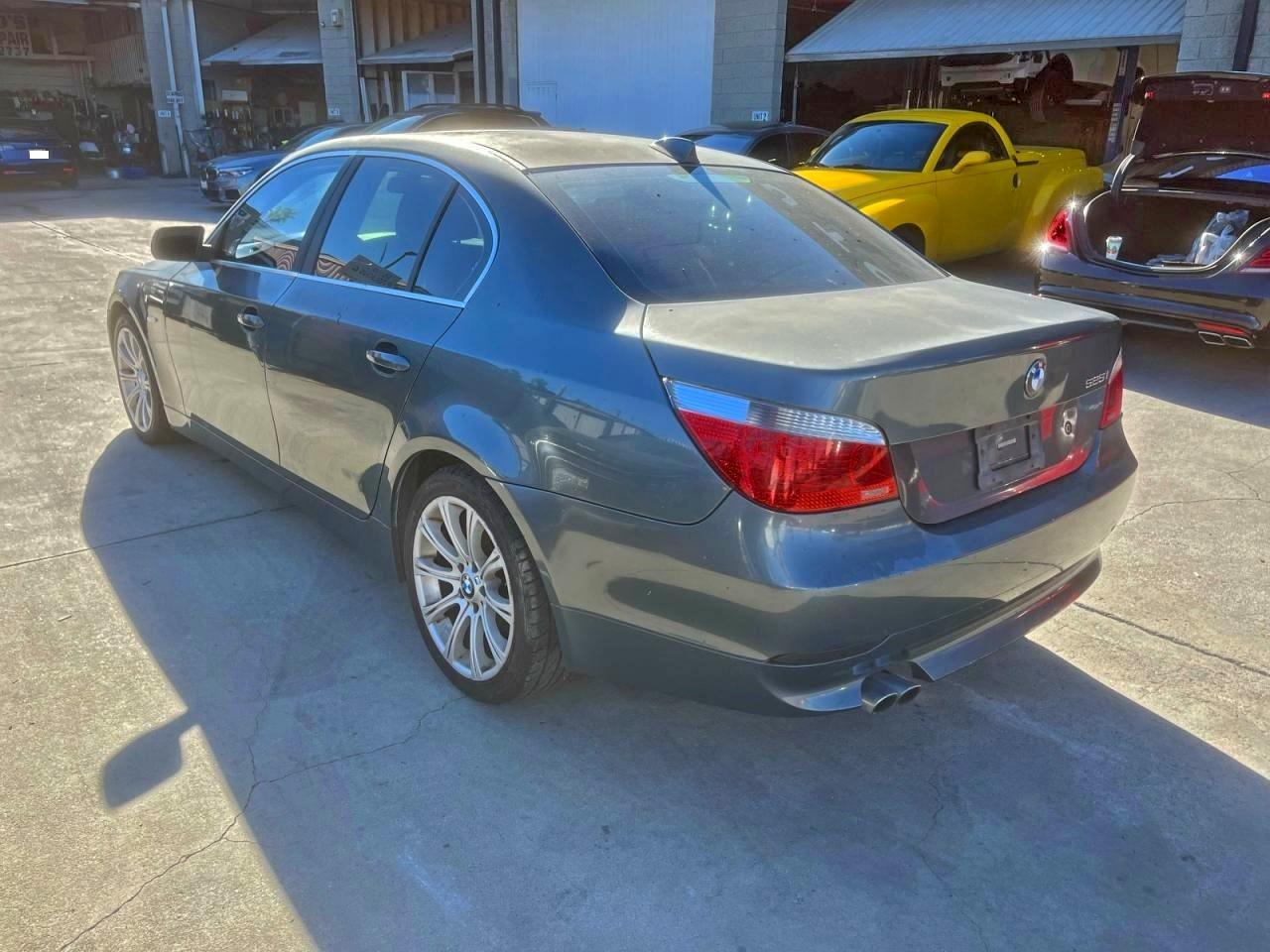 2004 BMW 525 I - Фото 3