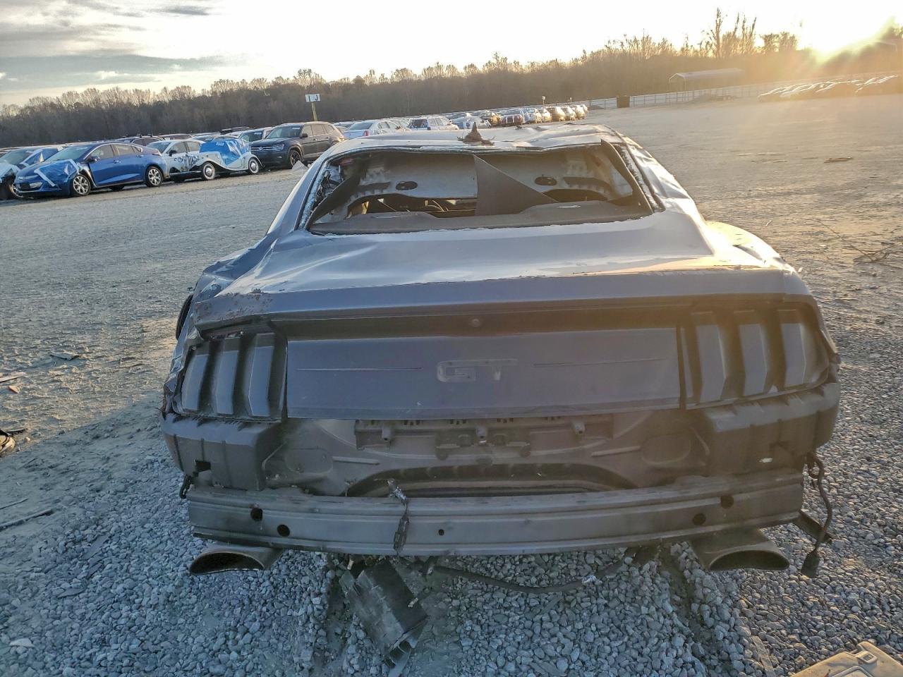 2021 Ford Mustang - Фото 6