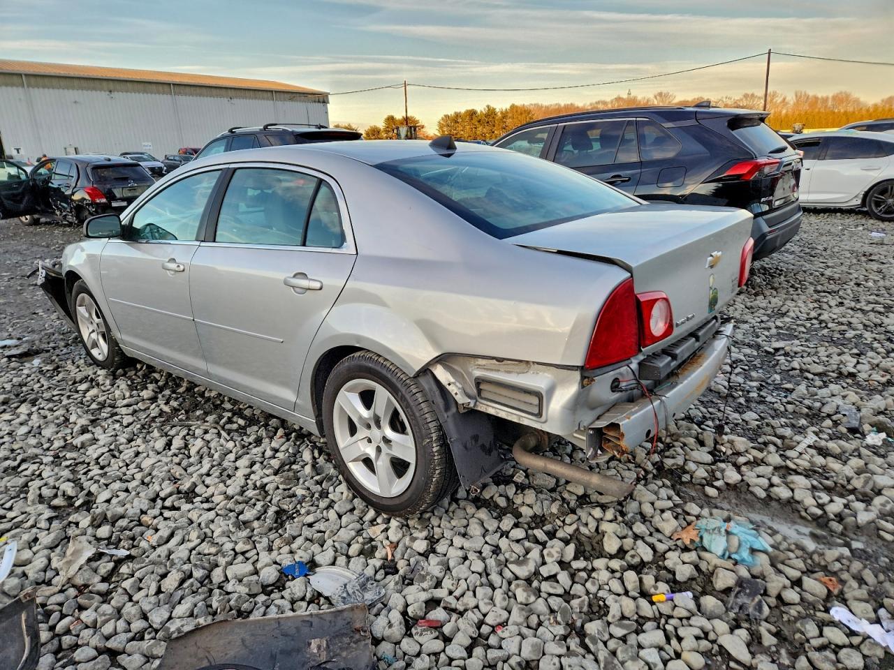 2012 Chevrolet Malibu Ls - Фото 2