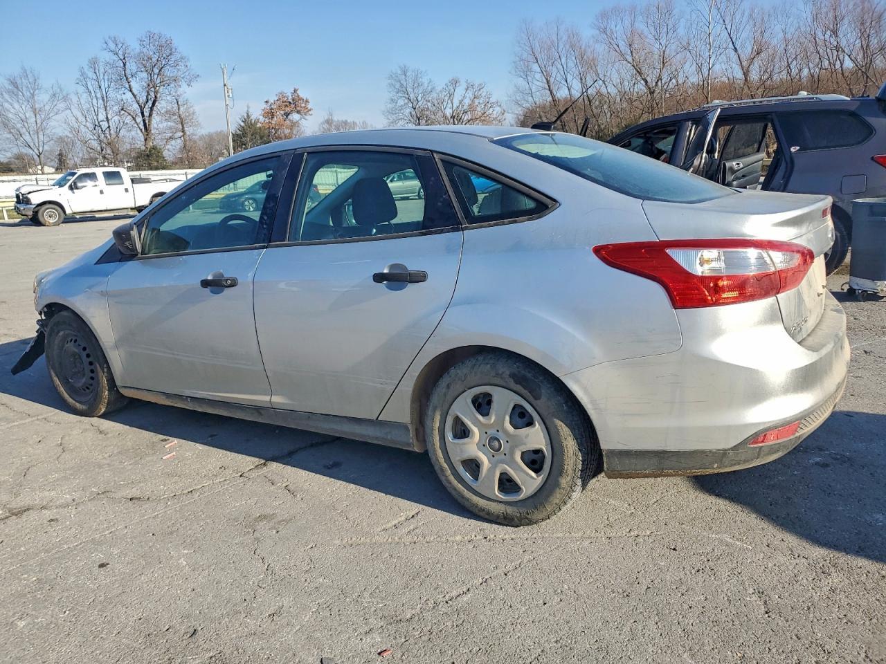 2013 Ford Focus S - Image 2