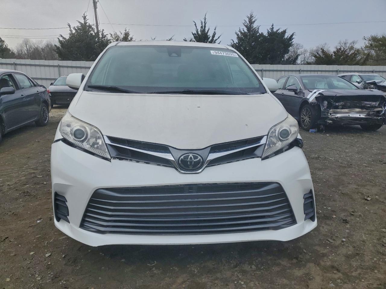 2019 Toyota Sienna Xle - Фото 5