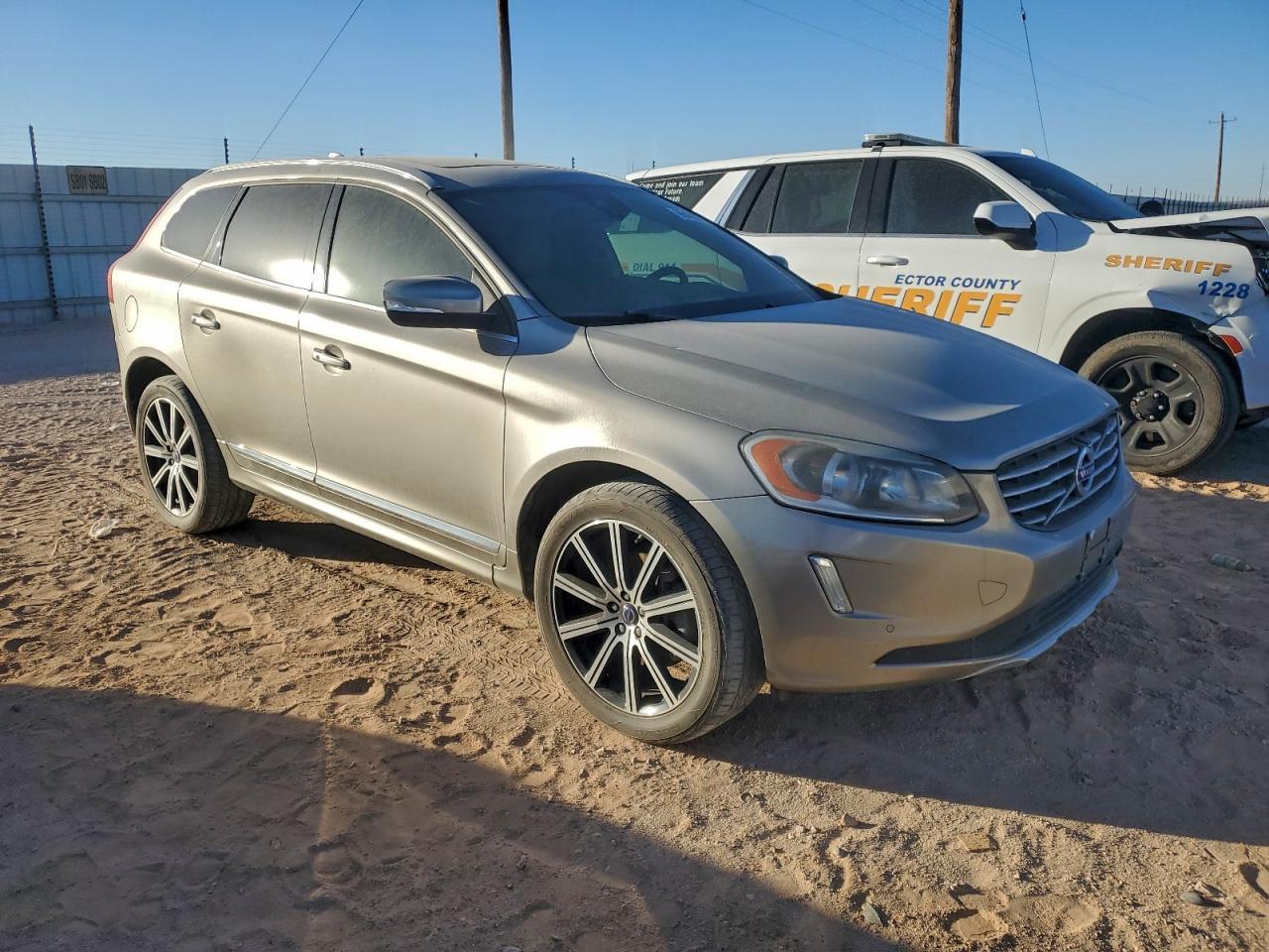 2015 Volvo Xc60 T5 Platinum - Image 4