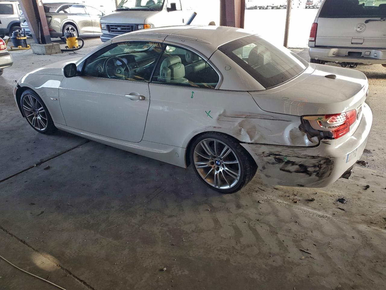 2012 BMW 335 I - Фото 2