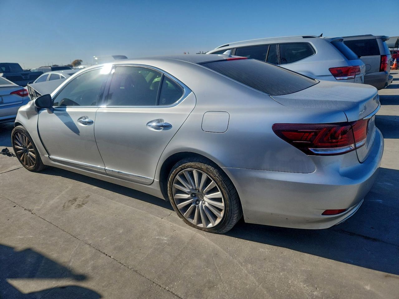 2013 Lexus Ls 460 - Фото 2