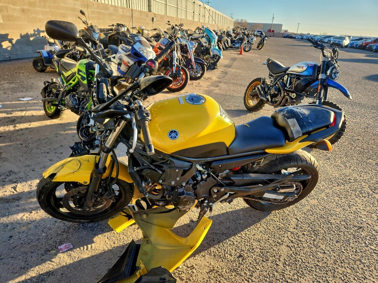 2009 Yamaha Fz6 R - Image 3