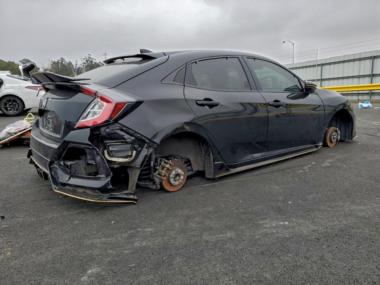 2021 Honda Civic Sport - Фото 3