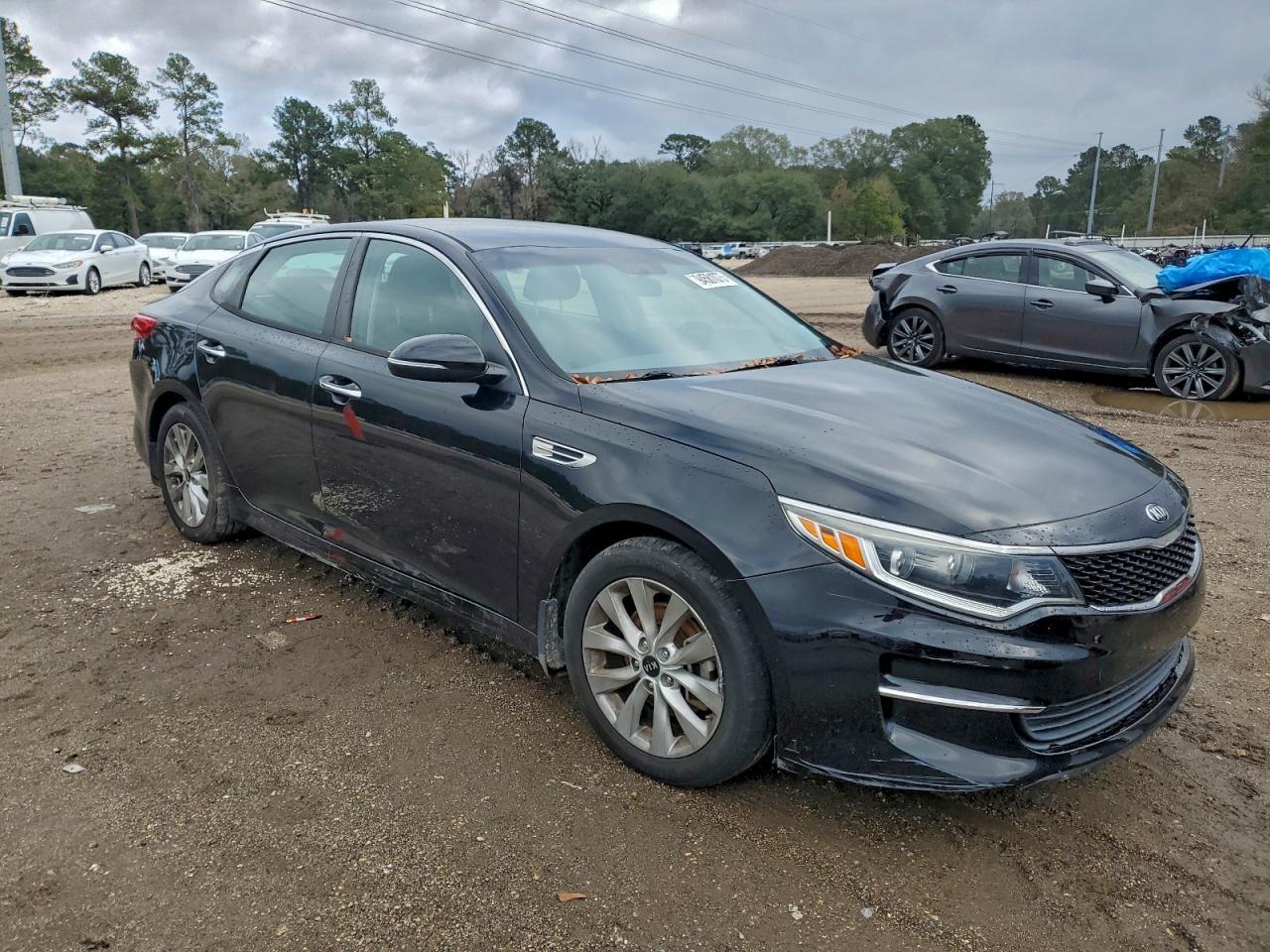 2018 Kia Optima Lx - Image 4