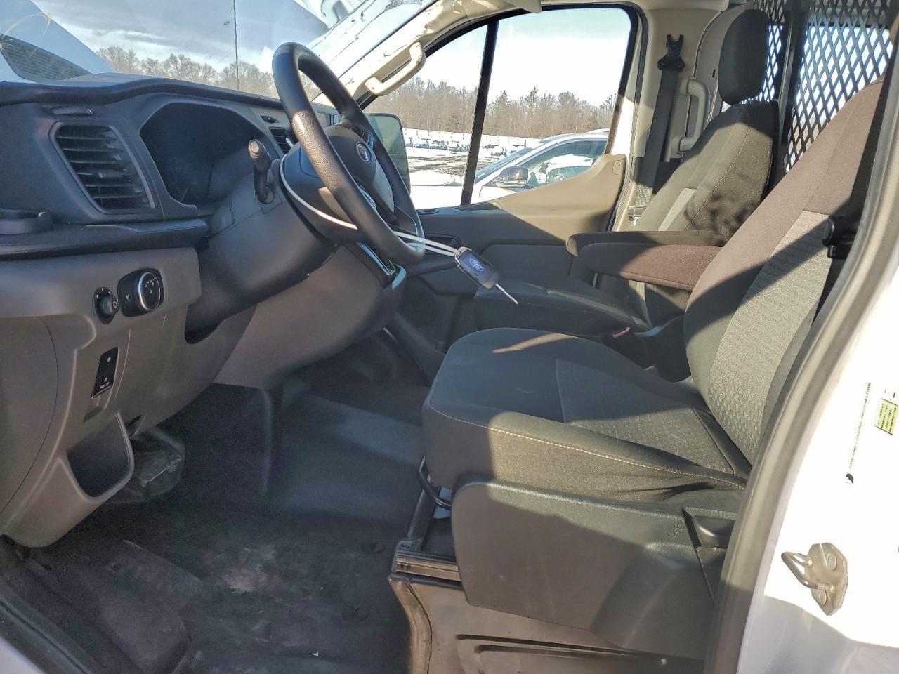 2022 Ford Transit 250 Utility / Service Van - Фото 7
