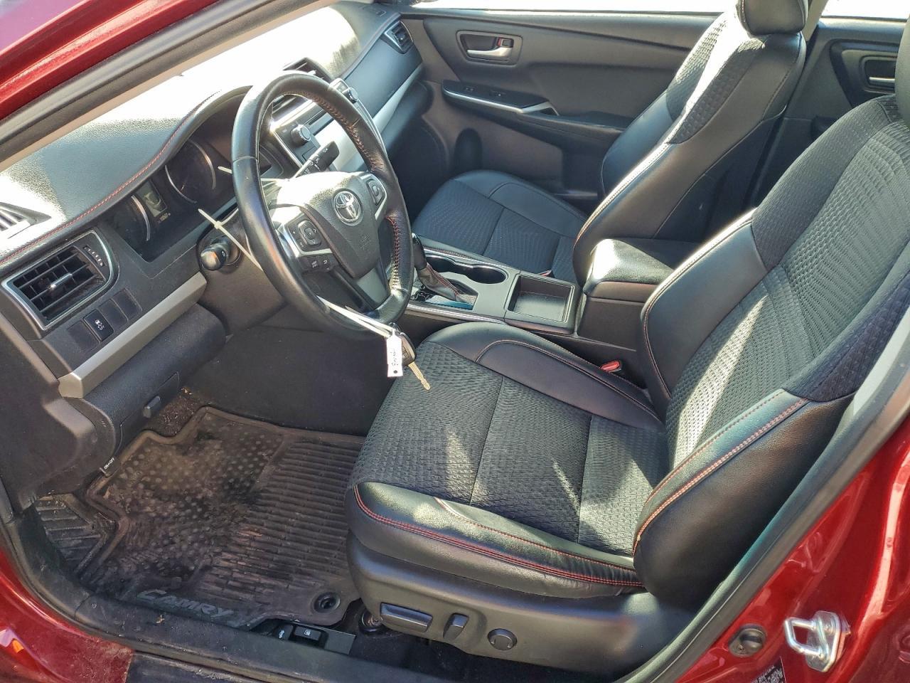 2015 Toyota Camry Le - Фото 7