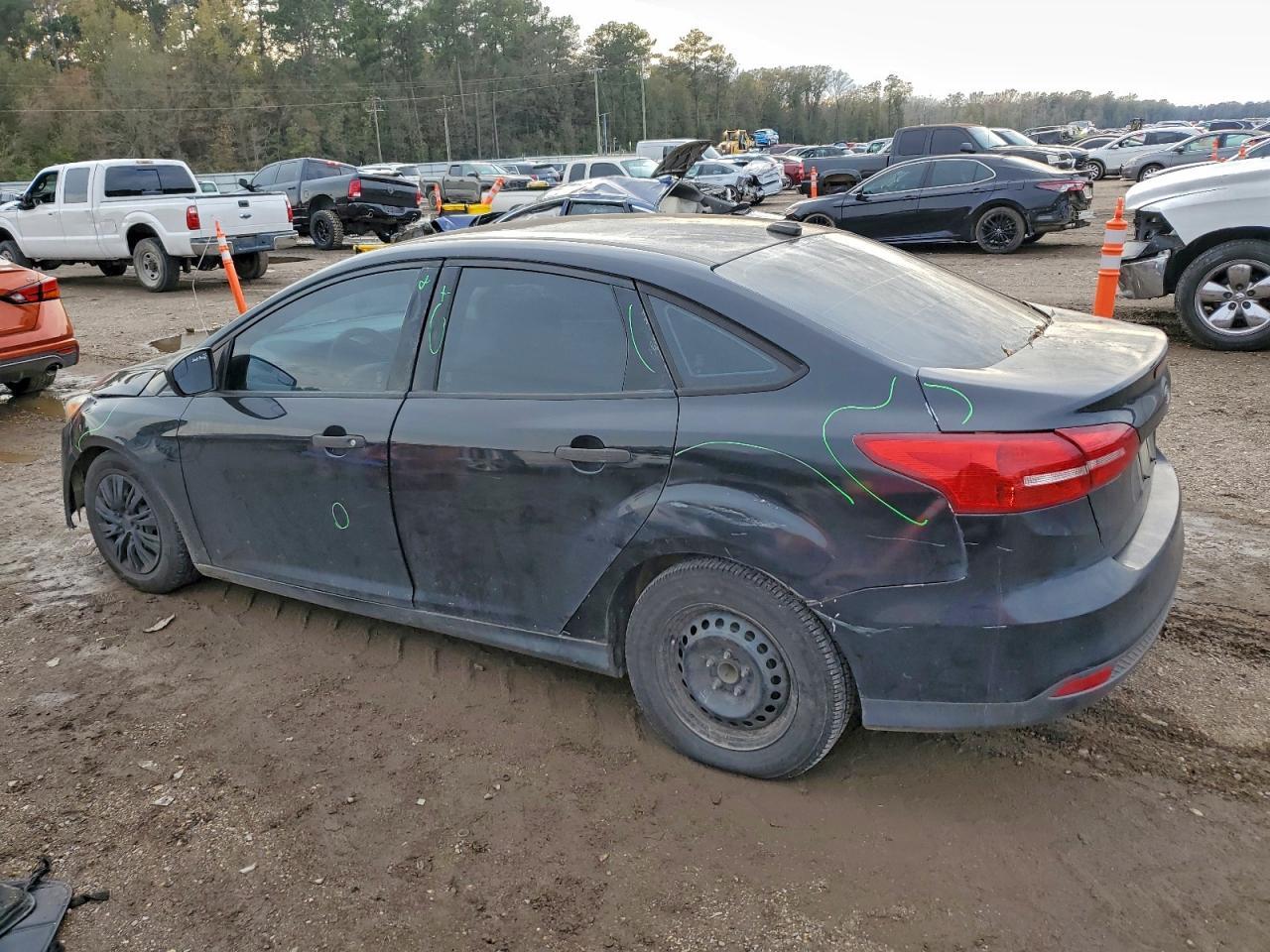 2016 Ford Focus S - Image 2