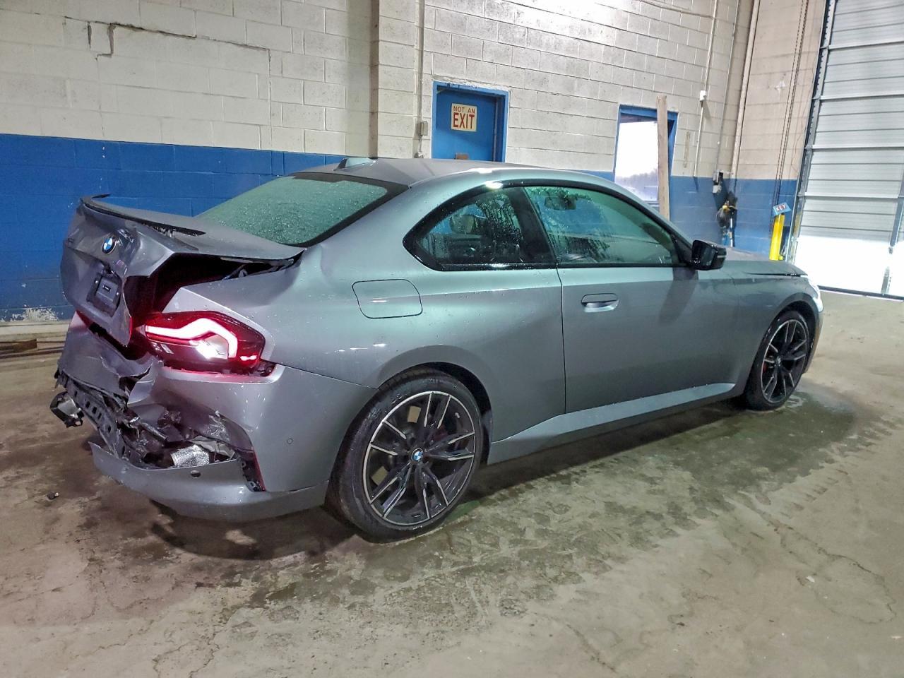 2025 BMW M240Xi - Фото 3