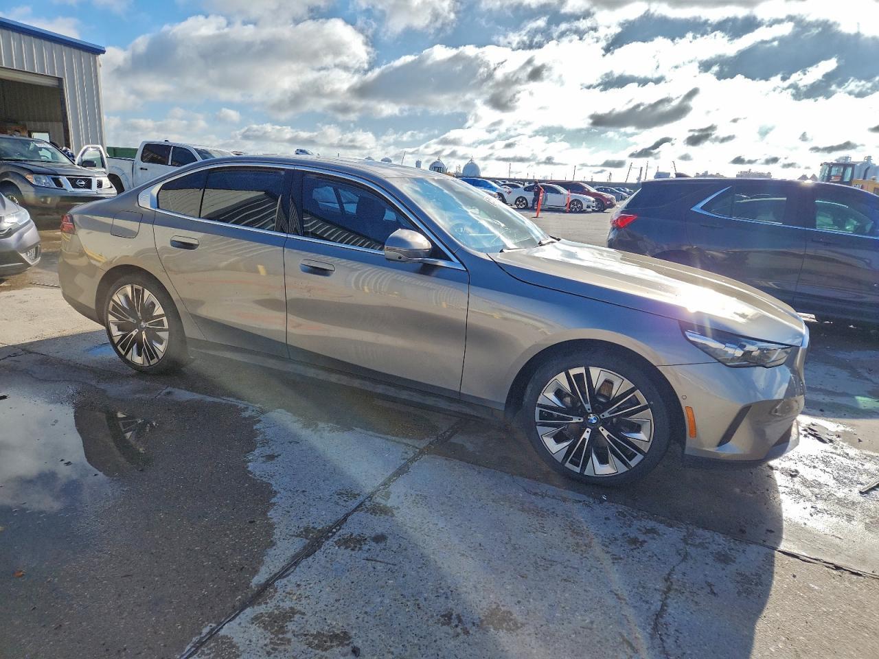 2024 BMW 530 I - Фото 4