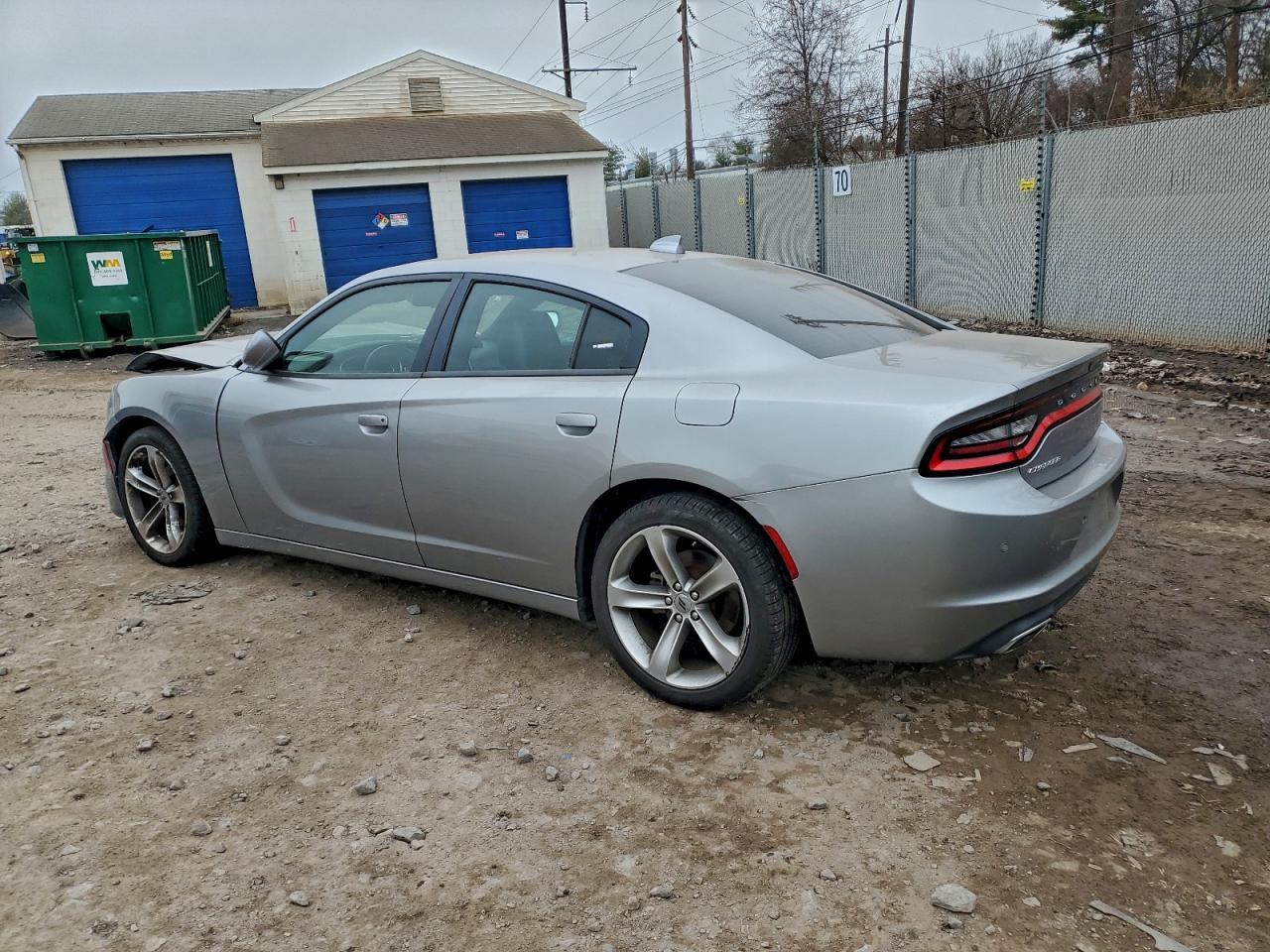 2017 Dodge Charger Sxt - Фото 2