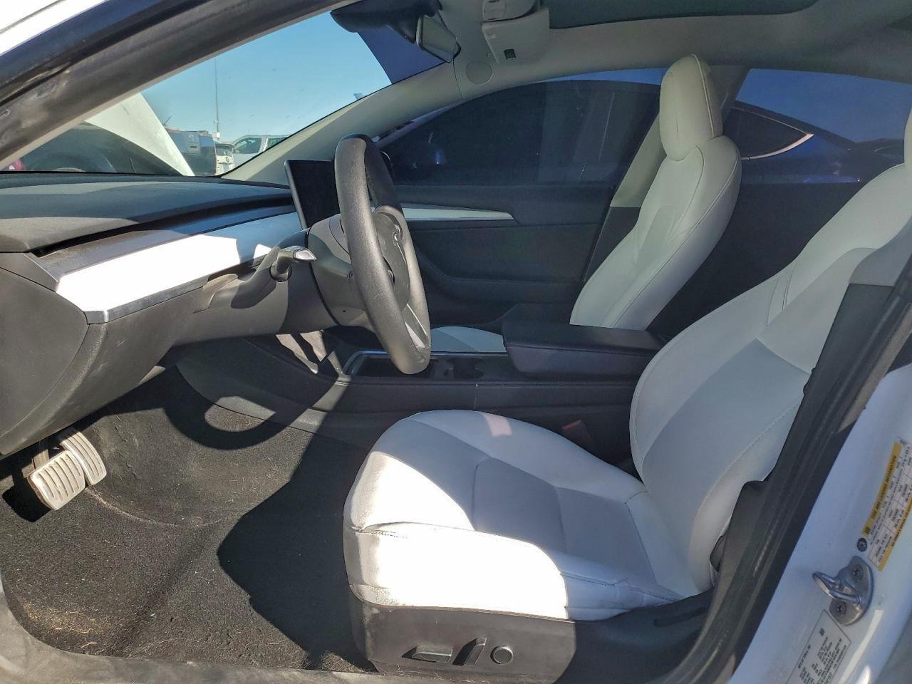 2021 Tesla Model 3 - Image 7