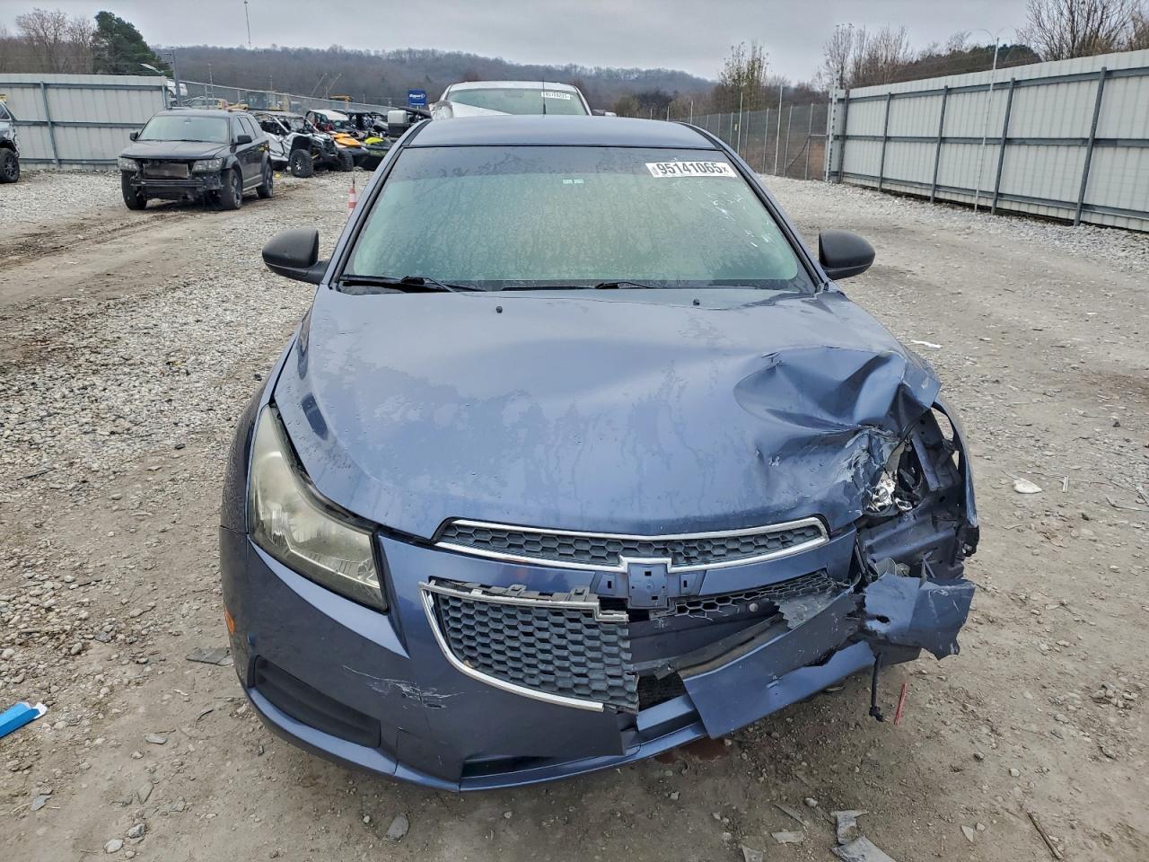 2014 Chevrolet Cruze Ls - Фото 5