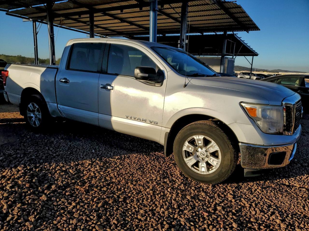 2018 Nissan Titan Sv - Фото 4