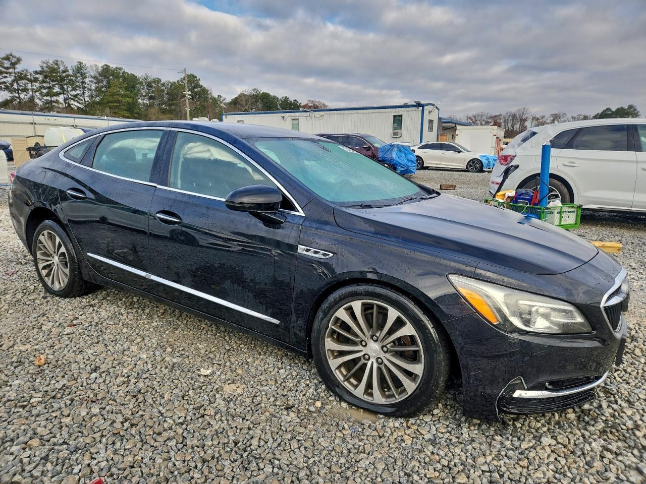 2017 Buick Lacrosse Essence - Image 4