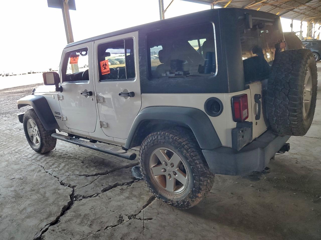 2016 Jeep Wrangler Unlimited Sport - Фото 2
