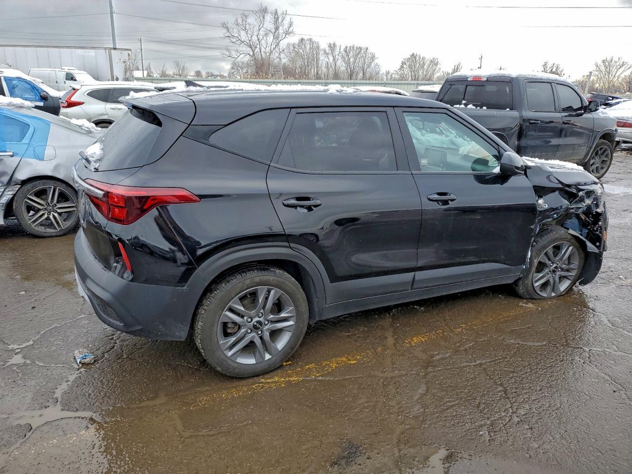 2022 Kia Seltos Lx - Image 3