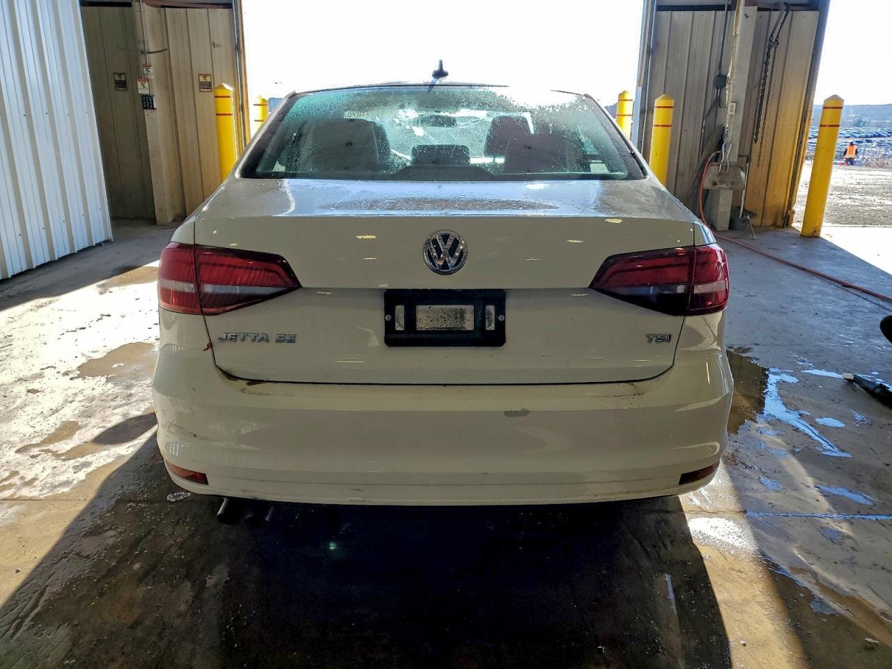 2017 Volkswagen Jetta Se - Фото 6