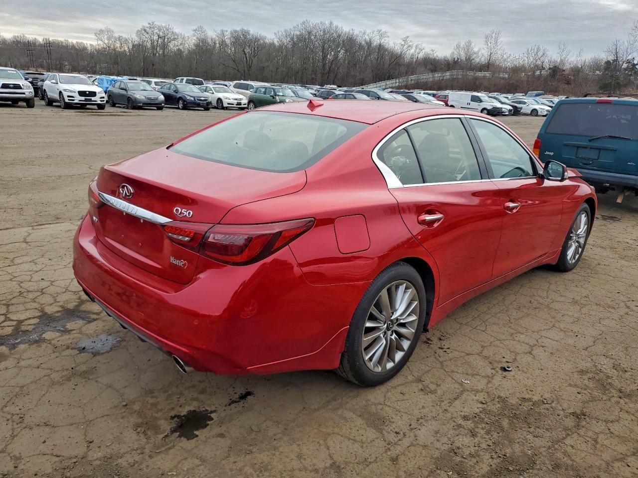 2021 Infiniti Q50 Luxe - Фото 3