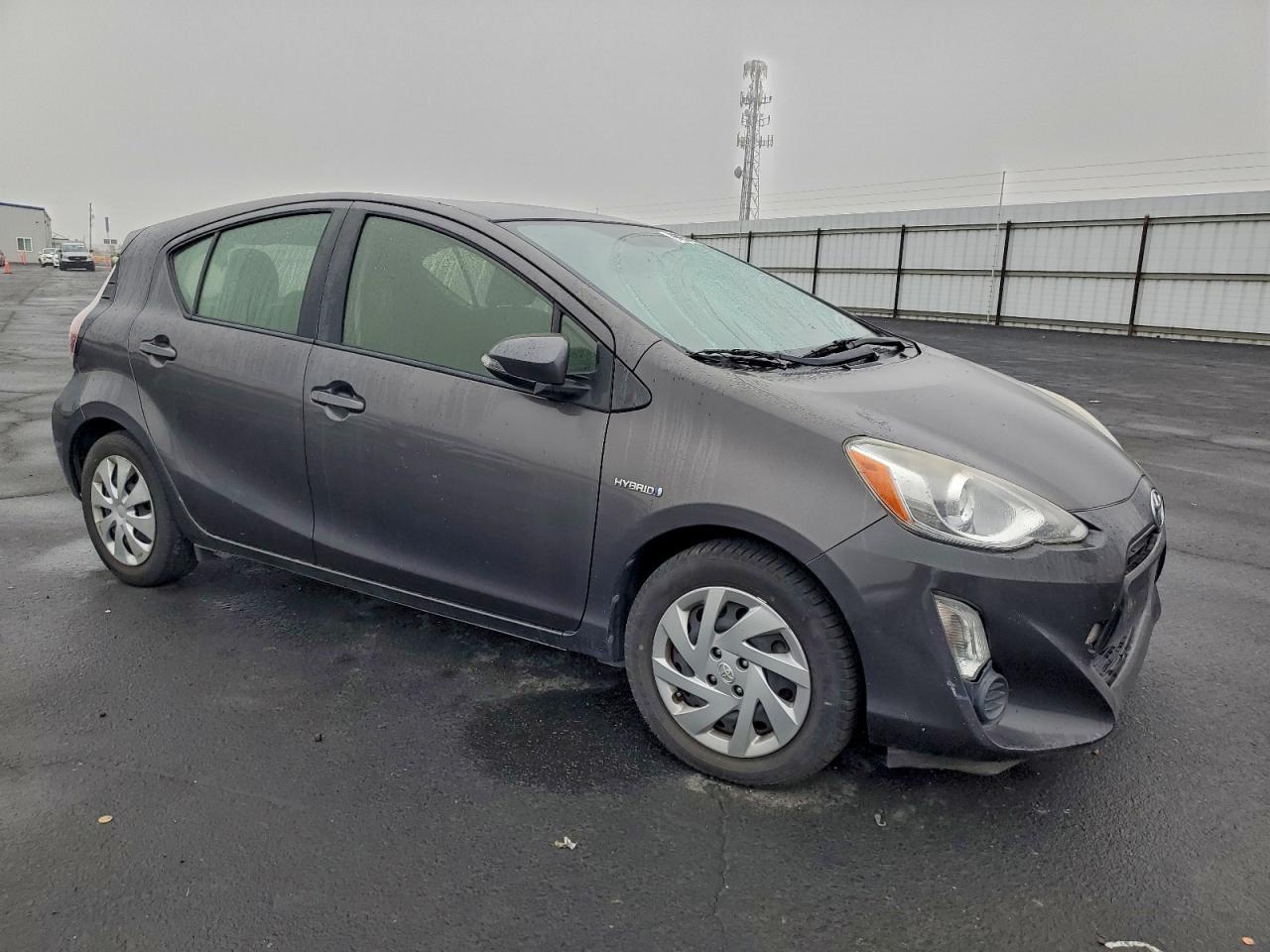 2015 Toyota Prius C - Фото 4