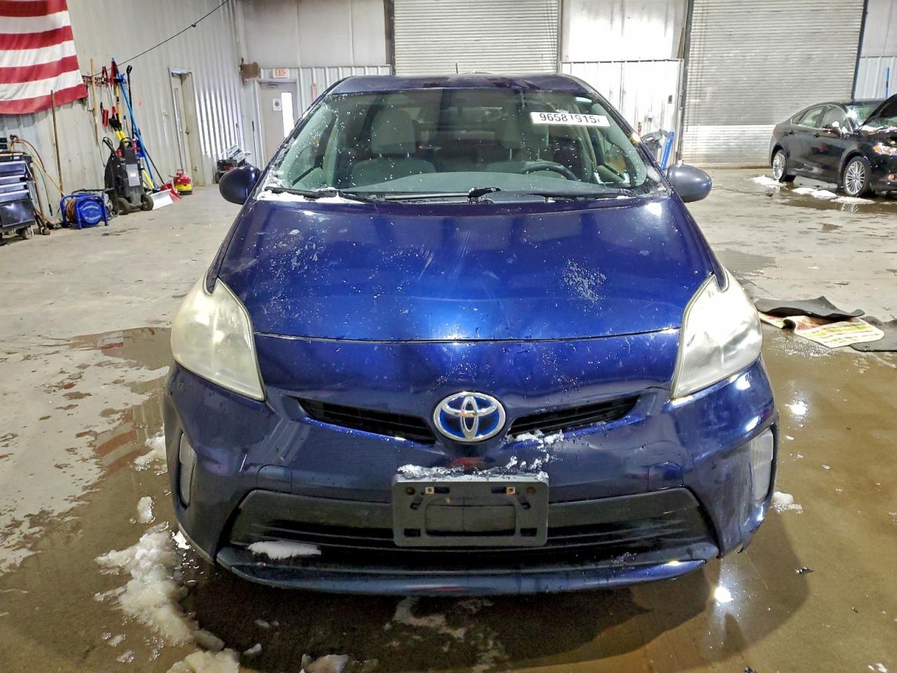 2012 Toyota Prius - Image 5