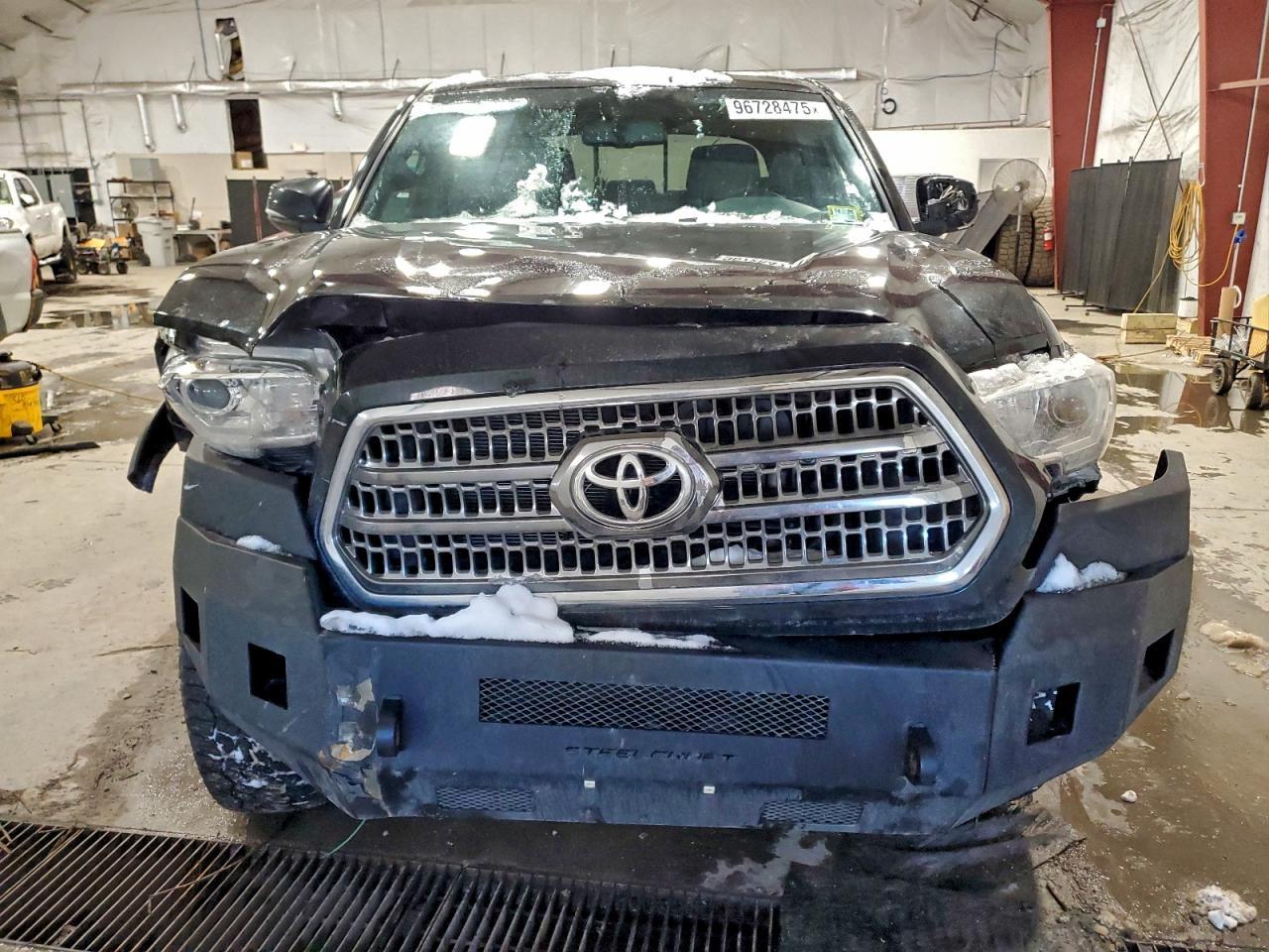 2017 Toyota Tacoma Double Cab - Фото 5