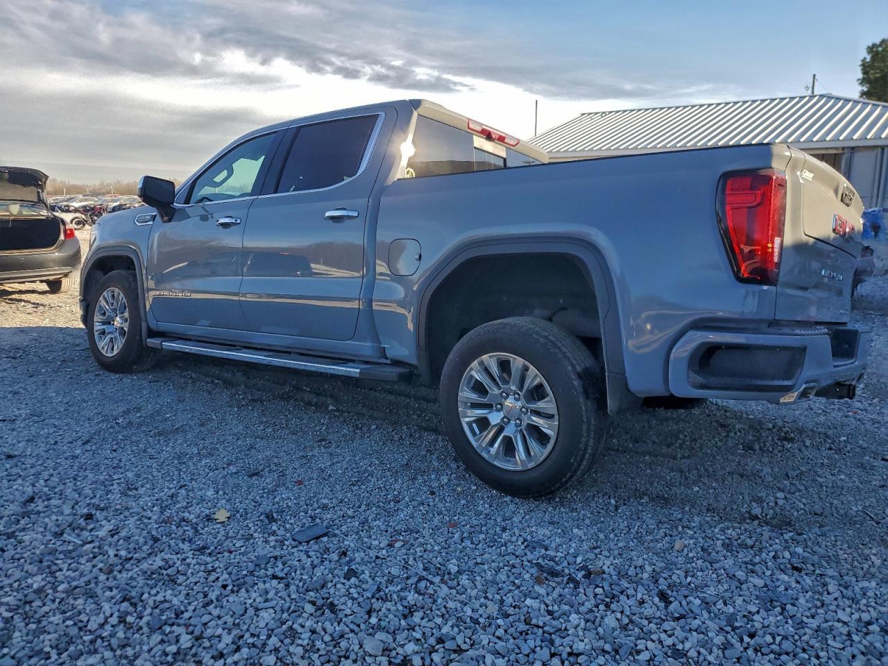 2024 GMC Sierra K1500 Denali - Image 2