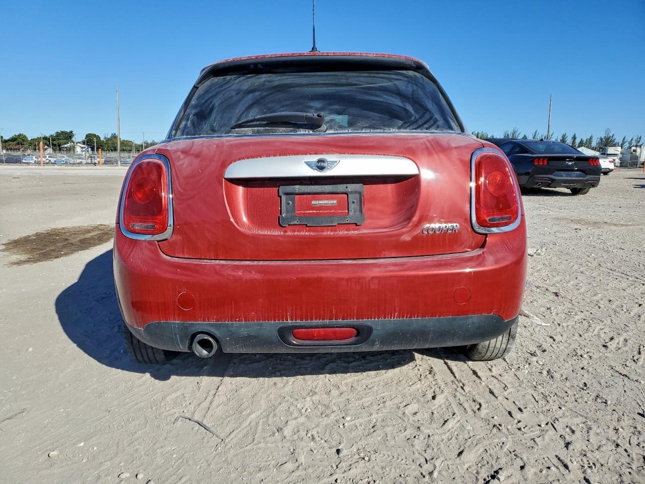 2015 Mini Cooper - Image 6