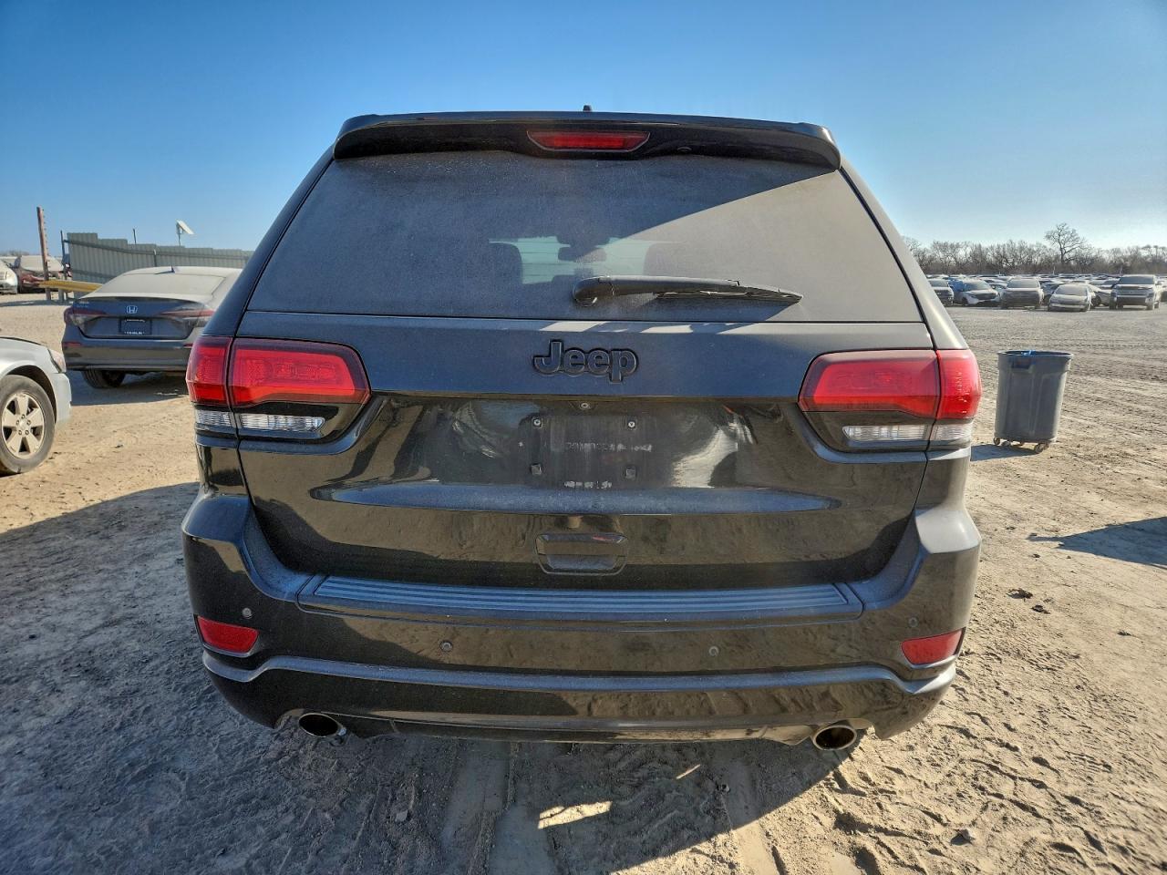 2015 Jeep Grand Cherokee Laredo - Image 6