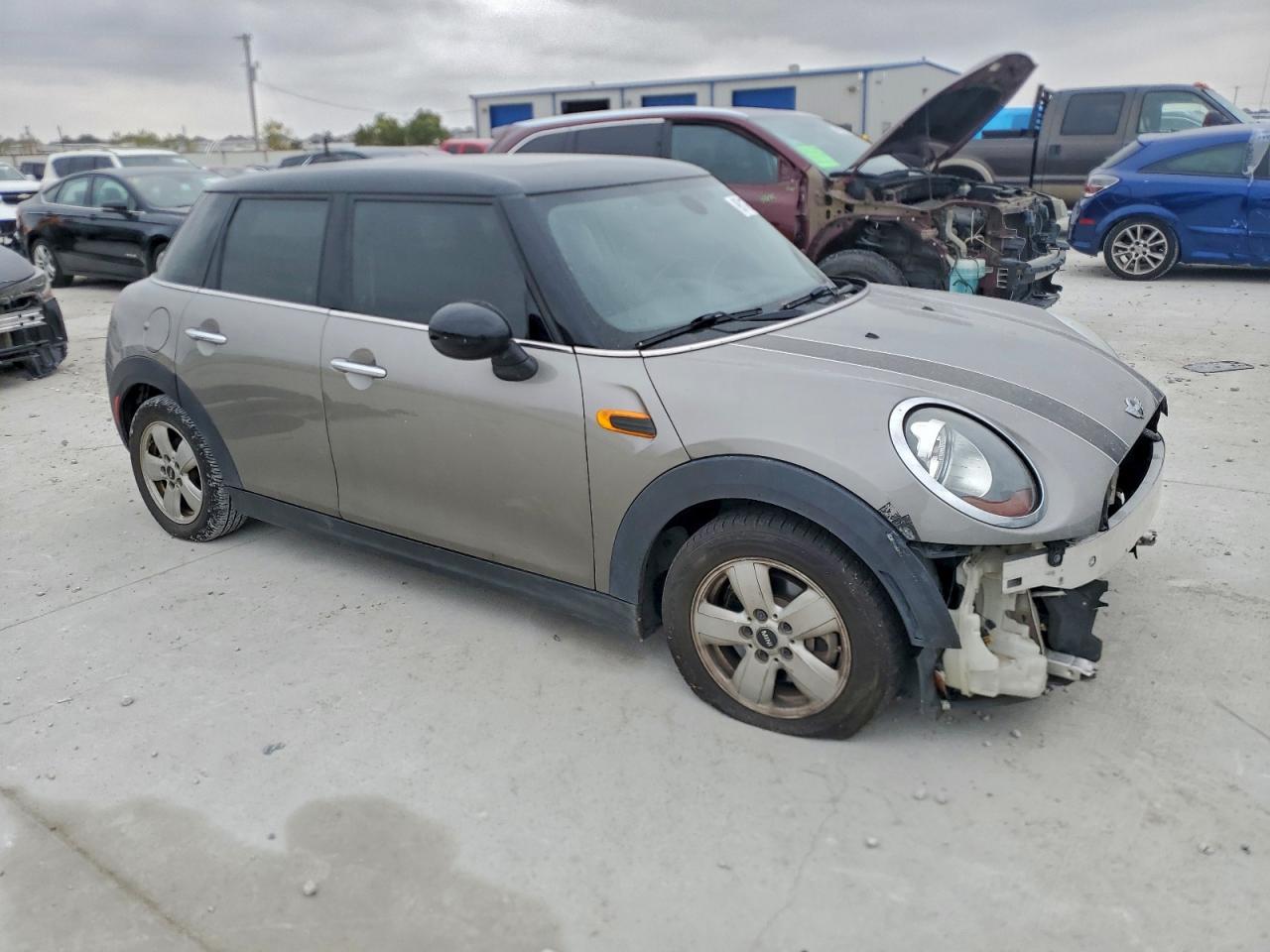 2016 Mini Cooper - Image 4