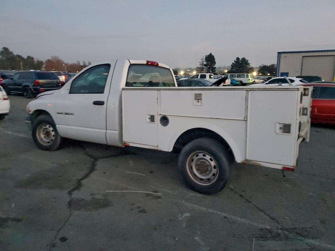 2005 Dodge Ram 2500 St - Image 2