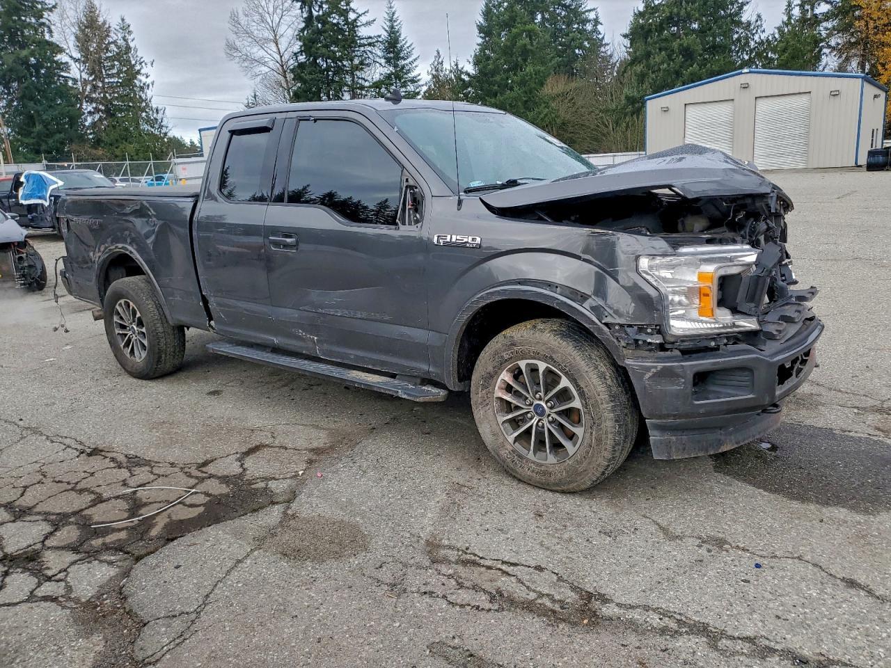 2020 Ford F150 Super Cab - Фото 4