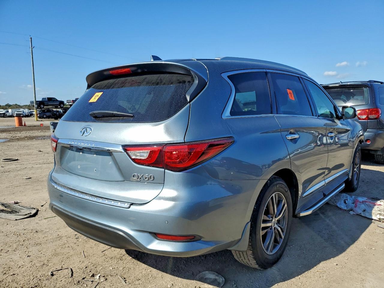 2018 Infiniti Qx60 - Image 3