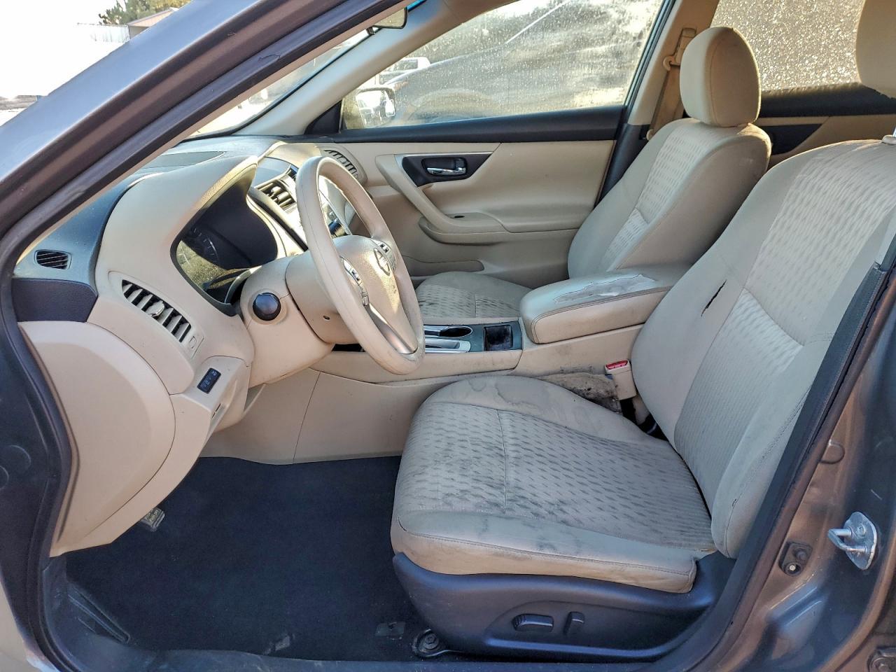 2016 Nissan Altima 2.5 - Image 7