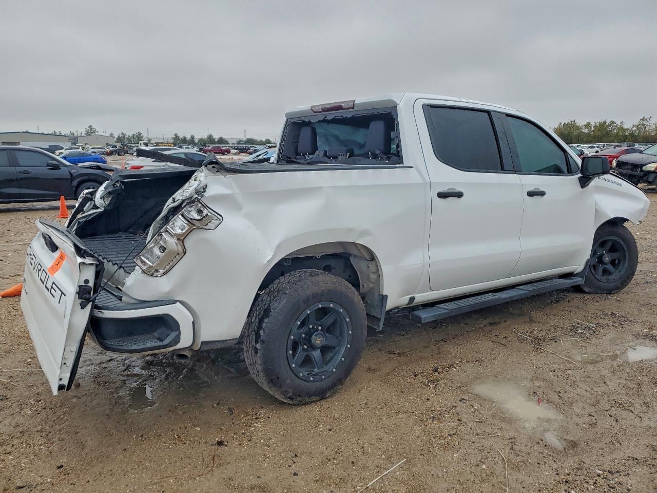 2019 Chevrolet Silverado C1500 - Фото 3