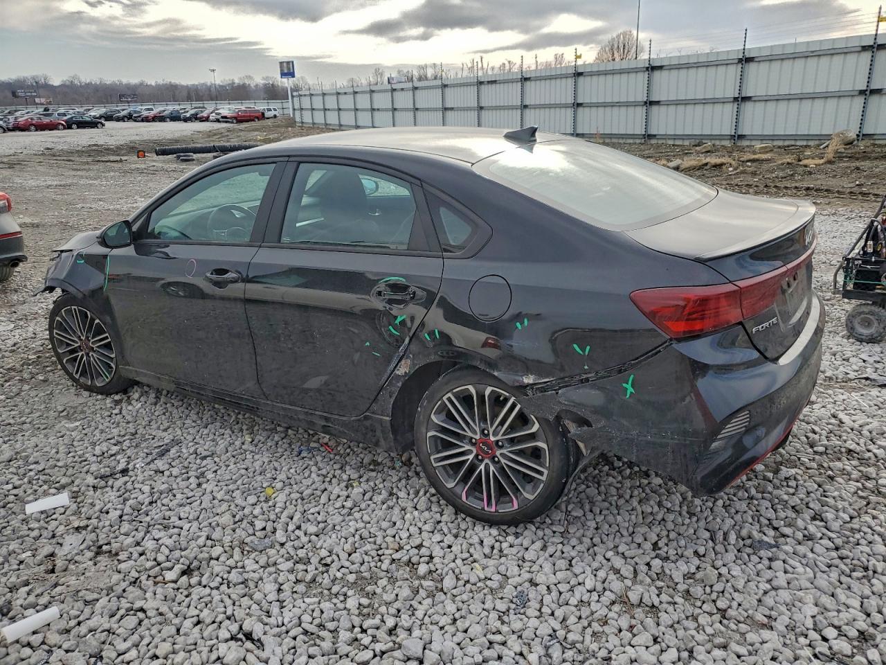 2022 Kia Forte Gt - Фото 2