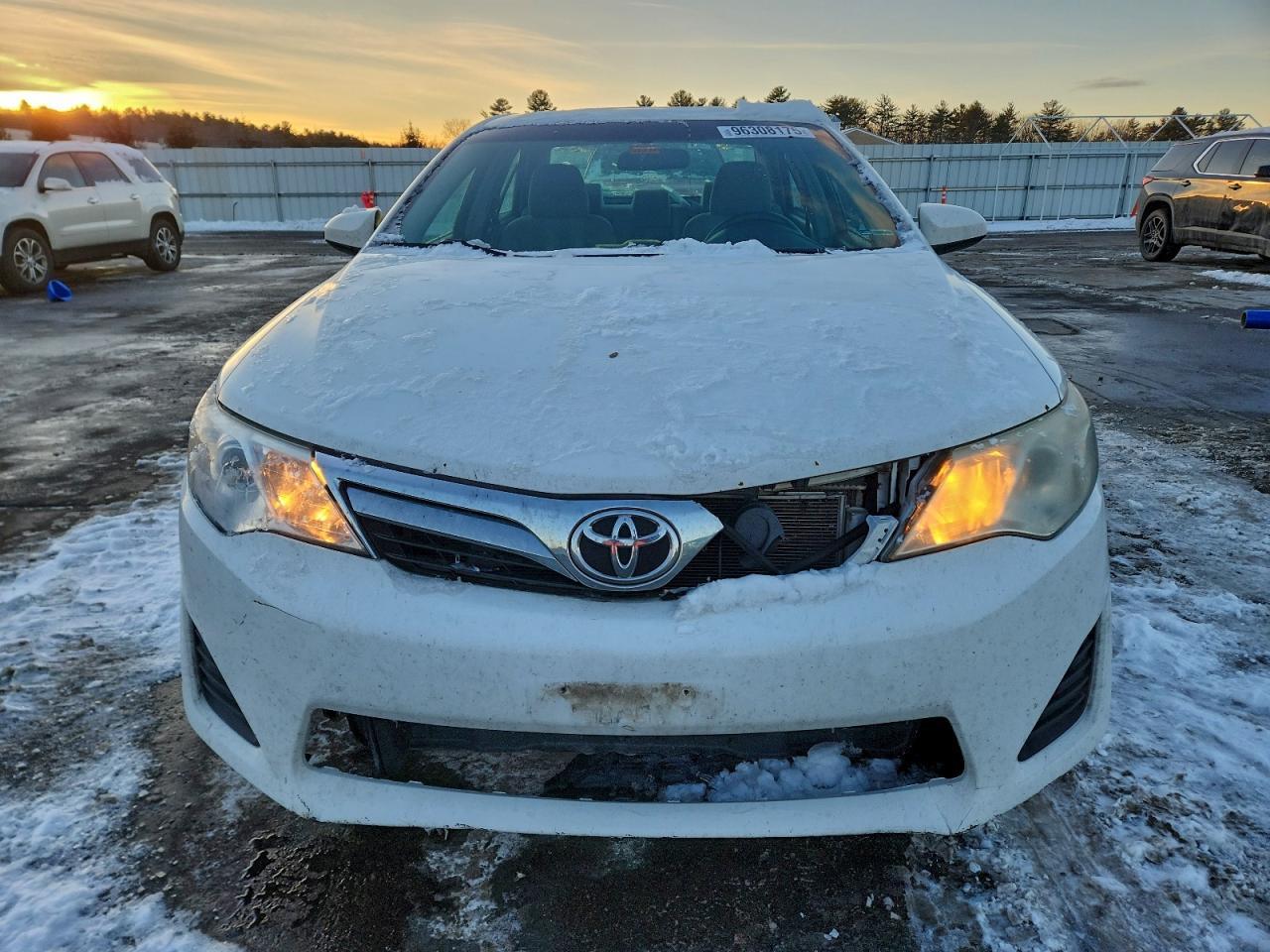2013 Toyota Camry L - Фото 5