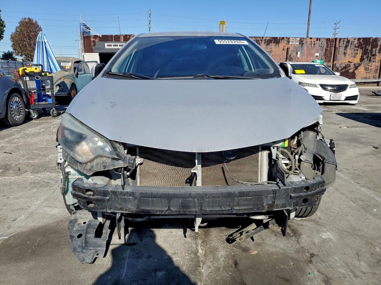 2014 Toyota Corolla L - Image 5