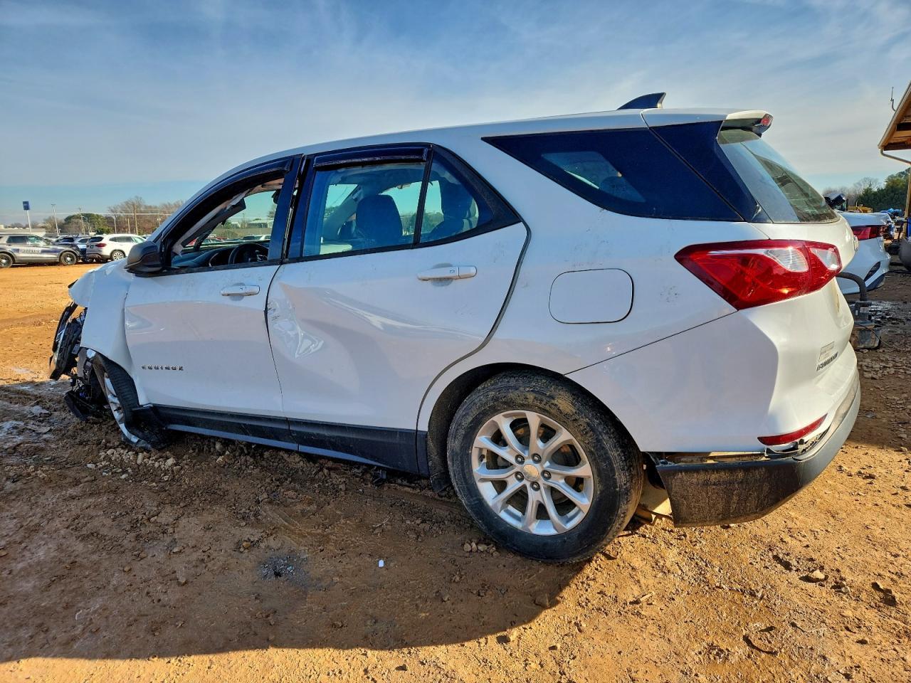 2019 Chevrolet Equinox Ls - Фото 2