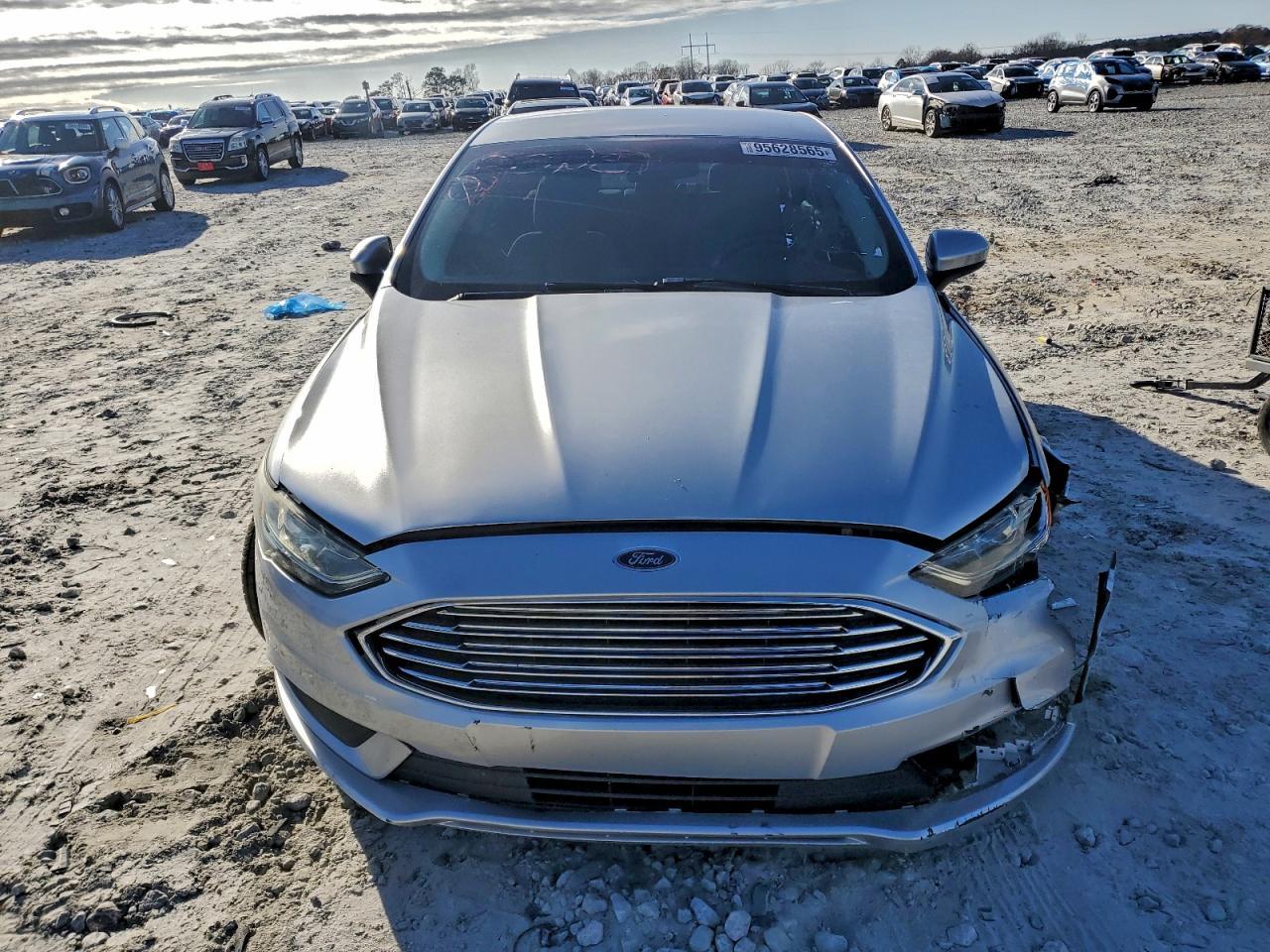 2017 Ford Fusion S - Фото 5