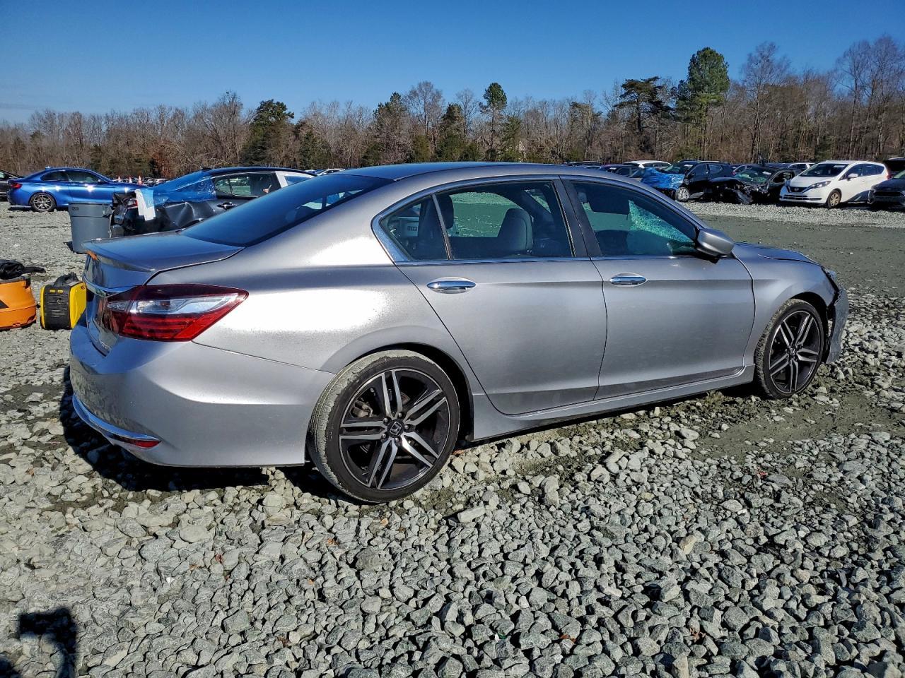 2017 Honda Accord Sport - Image 3
