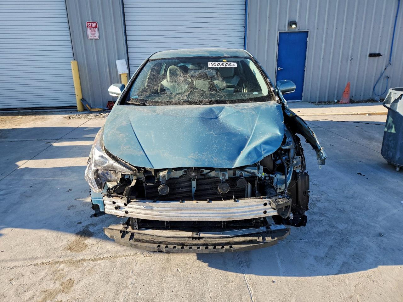 2016 Toyota Prius Two - Фото 5