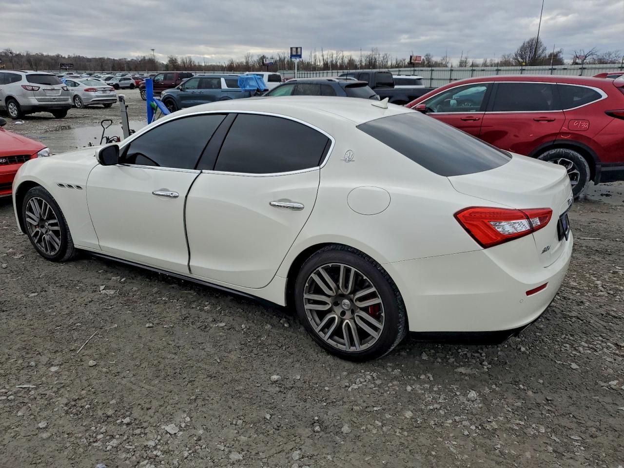 2017 Maserati Ghibli S - Фото 2