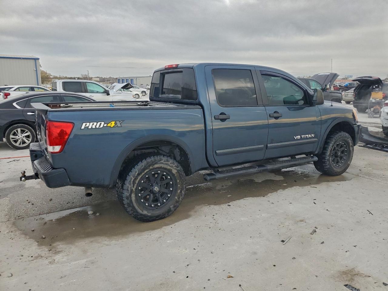 2014 Nissan Titan Pro-4X - Фото 3