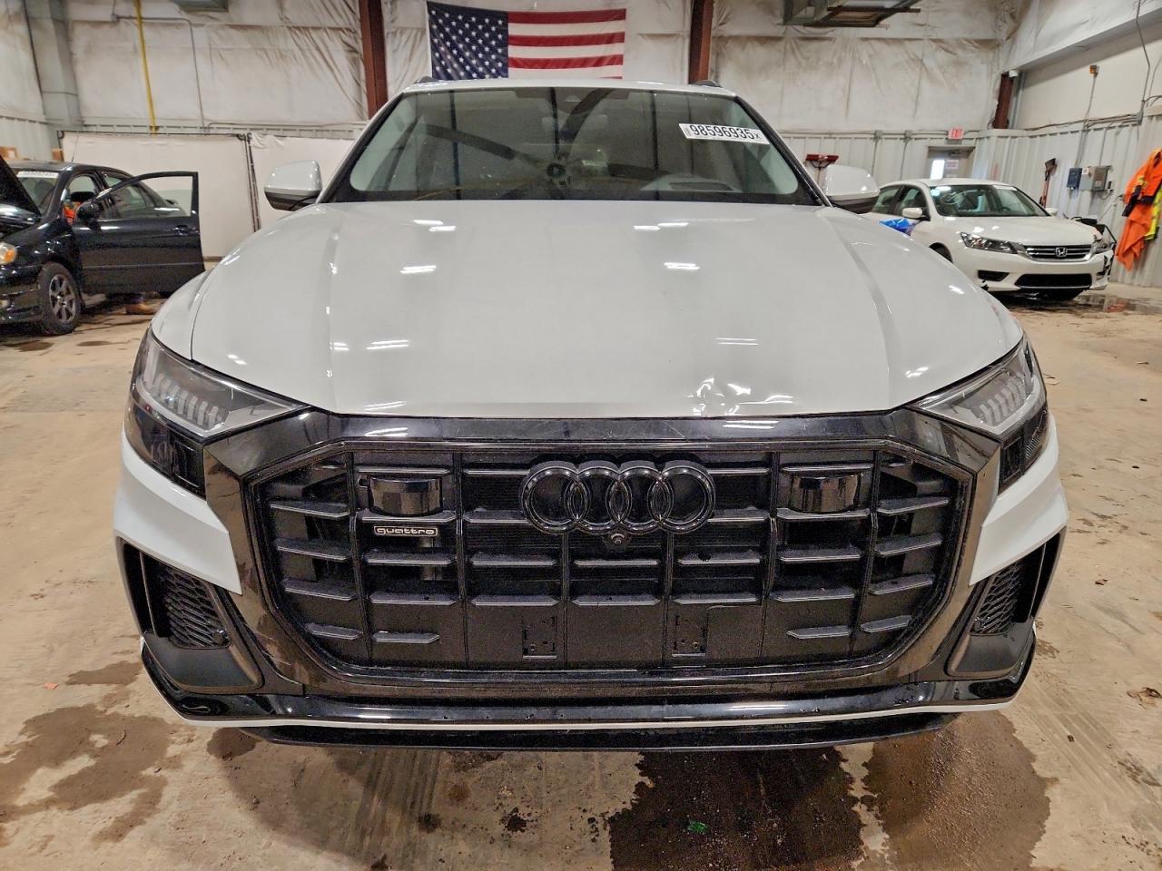 2023 Audi Q8 Prestige S-Line - Фото 5