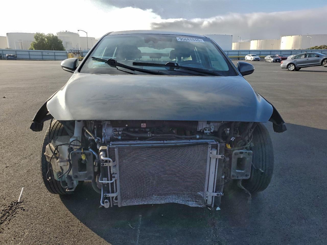 2020 Hyundai Ioniq Se - Фото 5