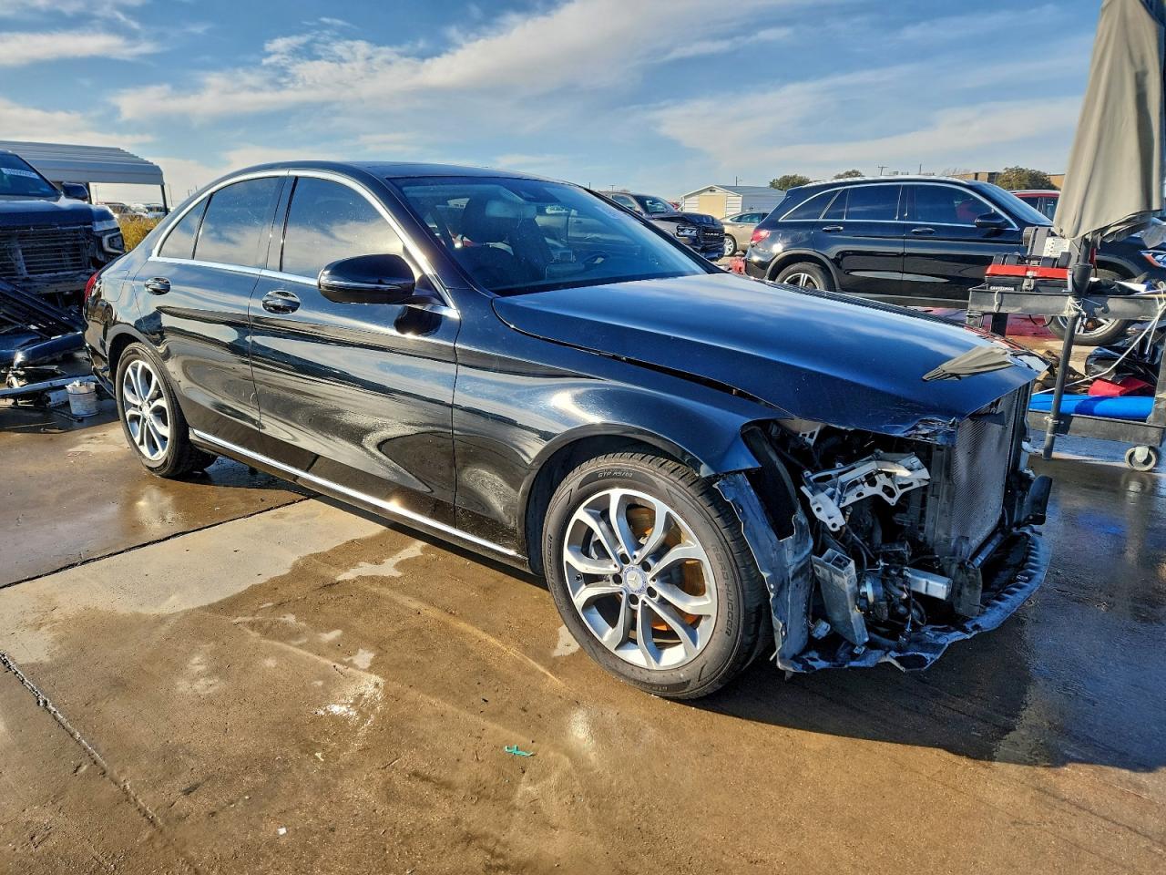 2017 Mercedes-Benz C 300 - Фото 4